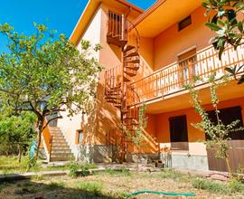 Villa su tre livelli