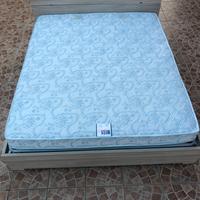 Letto matrimoniale con contenitore con Trasporti