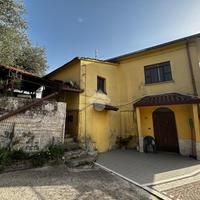 CASA SEMINDIPENDENTE A BOVILLE ERNICA