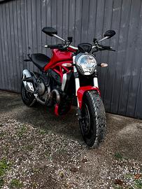 Ducati monster 1200s