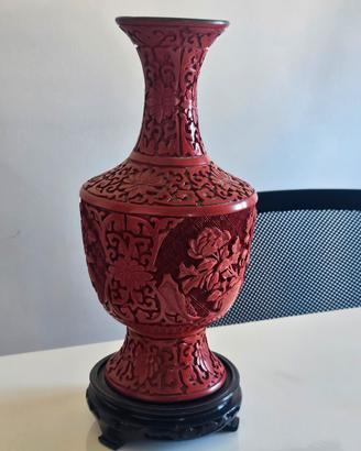 Vaso cinese in lacca cinabro