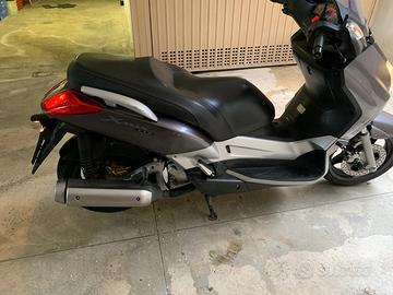 Yamaha Xmax 250