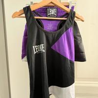 Completo pantaloncini e canottiera kick boxing
