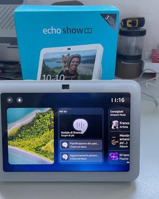 Amazon Echo Show 8 (3 gen) pari al nuovo + scatola