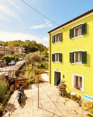 Rif.597- casa ind. muggia