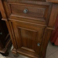 Comodini antiquariato fine 800