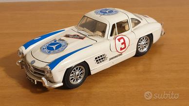 Modellino Mercedes Benz 300SL Carrera Bburago 1:24