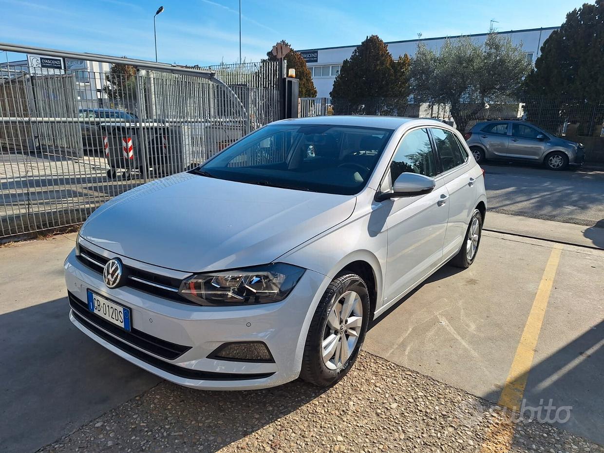 VOLKSWAGEN Polo 6ª serie