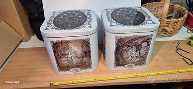 coppia contenitori in latta vintage