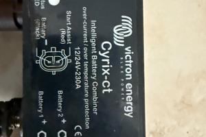 Victron Energy Cyrix-CT 12/24V –