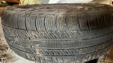 Cerchi con gomme golf