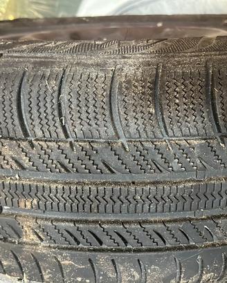 Cerchi con gomme golf