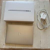 MacBook Air M1 8GB 256GB(2021)