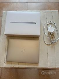 MacBook Air M1 8GB 256GB(2021)