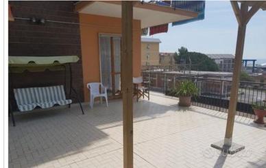 Una terrazza sul mare