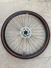 Cerchi Gravel WTB i23 TCS completi