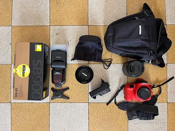 Nikon D3500 con 2 obiettivi e accessori