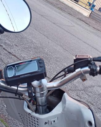 Yamaha aerox 50