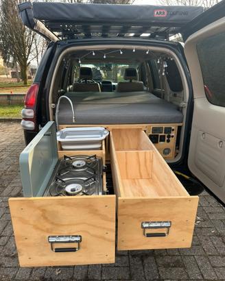 Camperizzazione per Toyota Land Cruiser 120