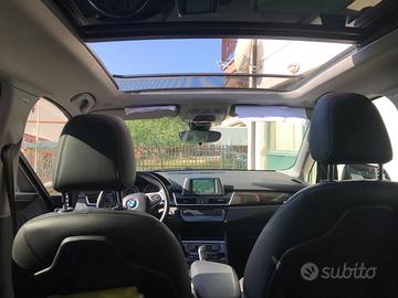 BMW Active Tourer 220d xdrive Luxury