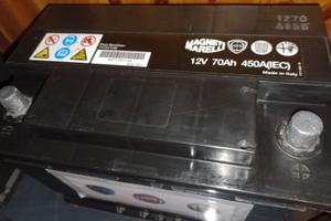 BATTERIA AUTO 12 Volt 70Ah 450A
