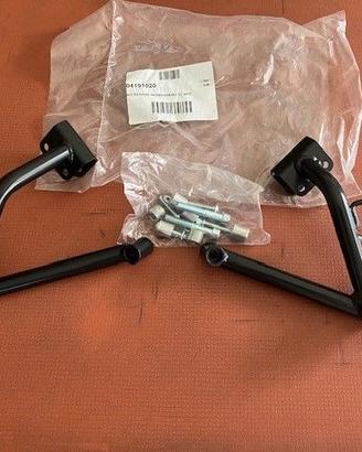 Pedane passeggero Fantic Motor con bulloneria