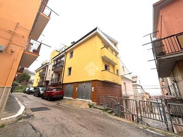 5 LOCALI A SAN GIOVANNI ROTONDO