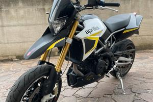 Moto Dorsoduro 750