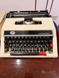 Macchina da scrivere vintage Aerospace Factory