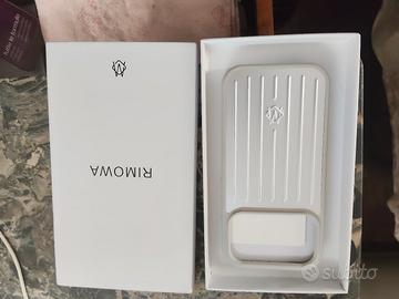 Cover RIMOWA in Alluminio per iPhone 17