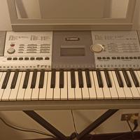 Tastiera Yamaha PSR 295 con cavalletto 