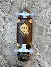 NKX Buzz Surfskate + Set Protezioni NKX Pro