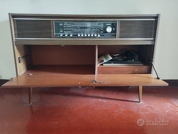 MOBILE VINTAGE COMO e/ st Mandello e/st Grundig