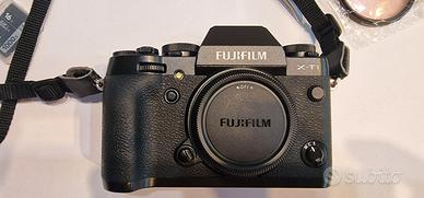 Fujifilm X-T1, Grip originale 3 Batterie Flash
