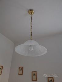 Lampadario con cupola in vetro
