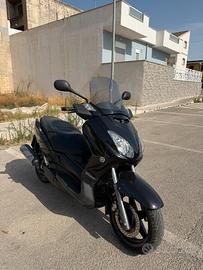 Xmax 125