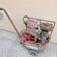 Compressore d'epoca a scoppio