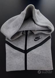 tuta tech nike