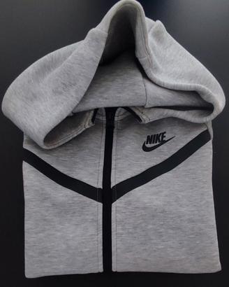 tuta tech nike