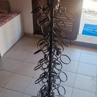 lampada porta bottiglie in ferro battuto 