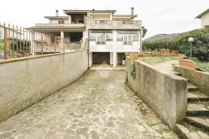 VILLA SINGOLA A TARQUINIA