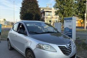 Lancia Ypsilon 1.2 ok neopatentati