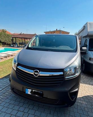 Opel Vivaro anno 2016 9 posti