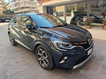 RENAULT Captur Plug-in Hybrid E-Tech 160CV Intens
