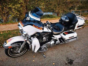 HARLEY DAVIDSON ELECTRA GLIDE ULTRA CLASSIC 