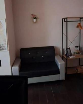 divano  poco usato