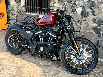 Harley Davidson 883 iron Sportster Bobber