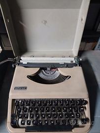 Macchina da scrivere