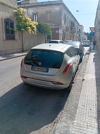 disponibile. lancia delta. 1500 euro