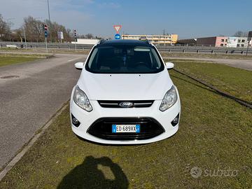 Ford grand c max titanium